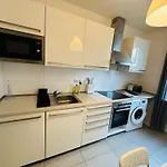Urban Flats 3*