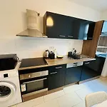 公寓式酒店 Urban Flats 3*