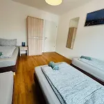Urban Flats 公寓式酒店 3*