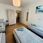 Urban Flats 3*