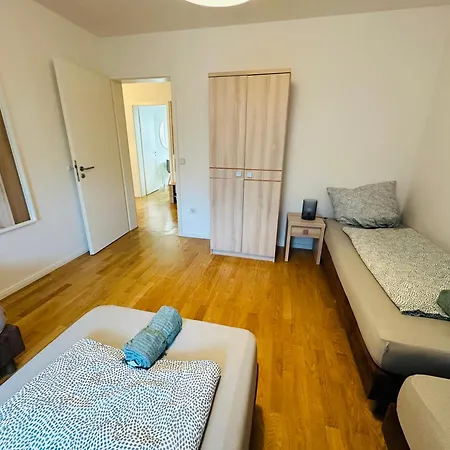 Urban Flats Apartmanhotel 3*