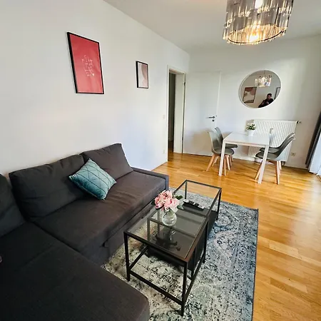 Hotel apartamentowy Urban Flats 3*
