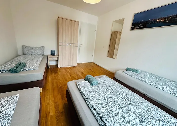 Urban Flats Apartahotel 3*